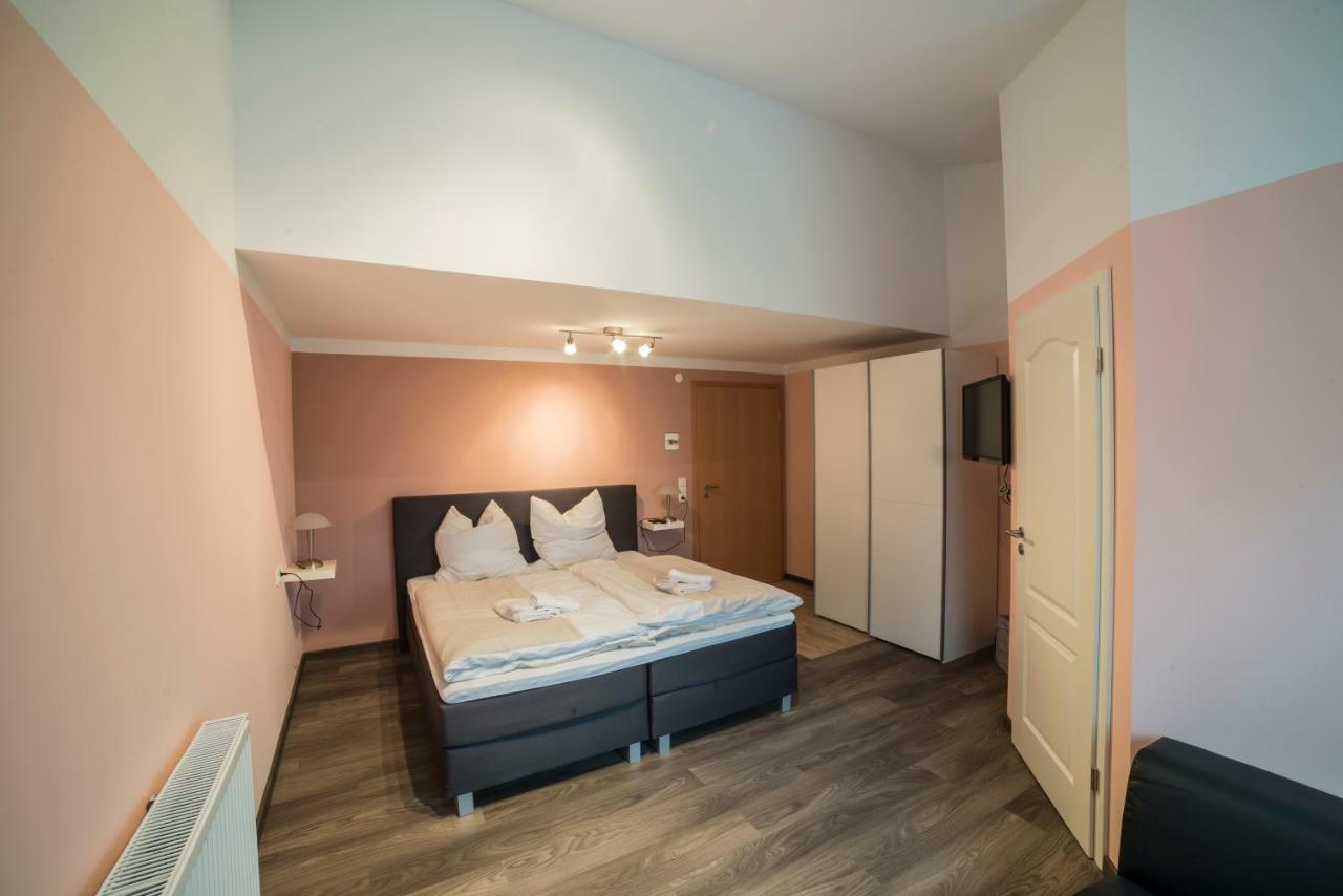Hotel Schuetzenhaus Bondorf Extérieur photo